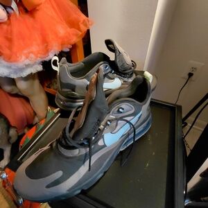 Nike Black and Gray Men's Sneakers